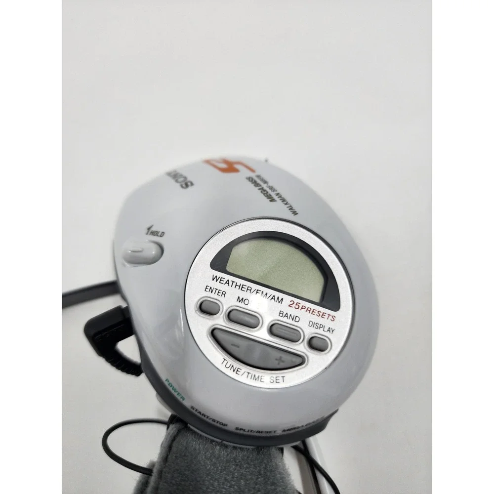 Sony Walkman SRF-M85W S2 Sports AM FM Weather Digital Radio Armband Headphones